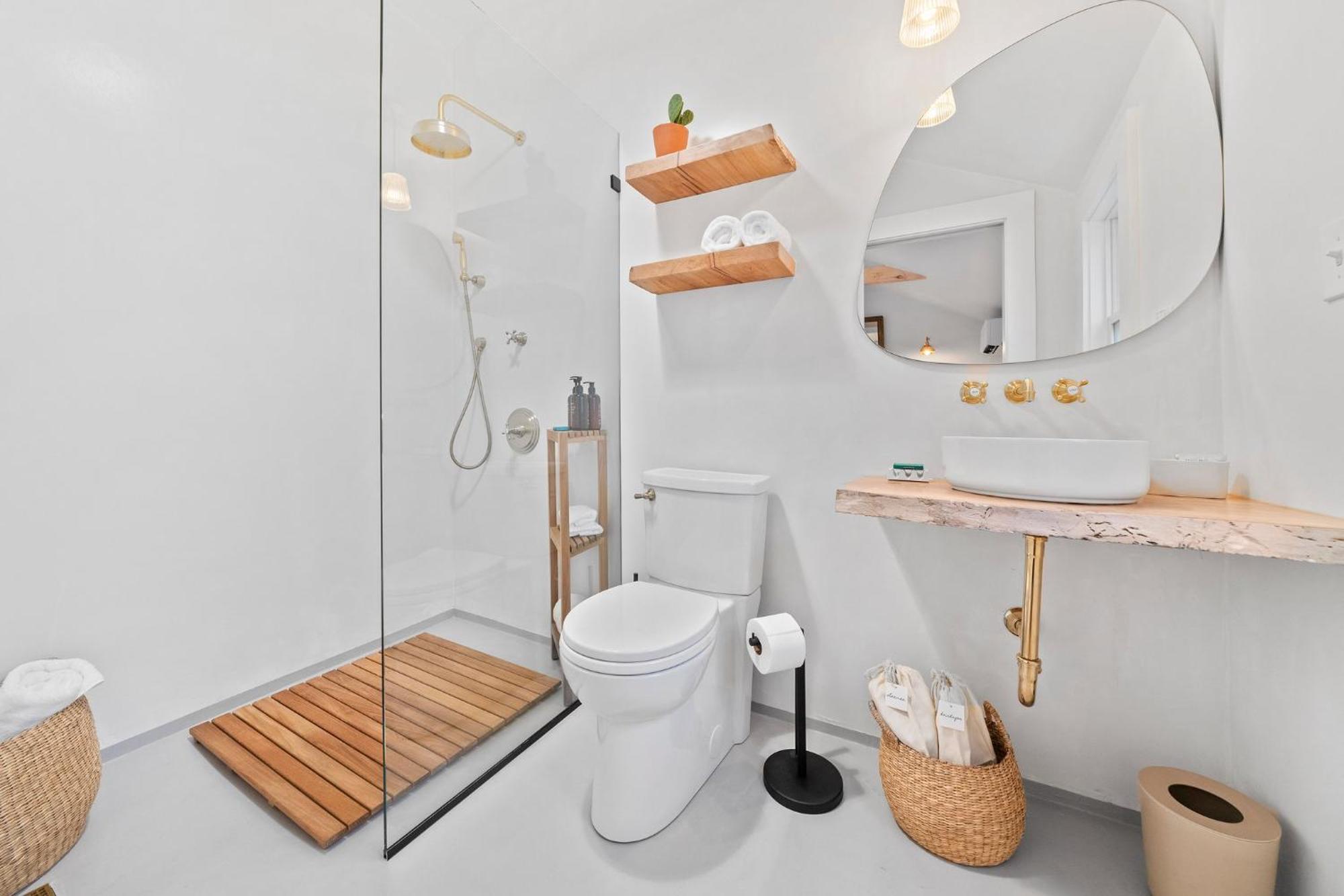 Sisu, A Boutique Motel 普里茅斯 外观 照片